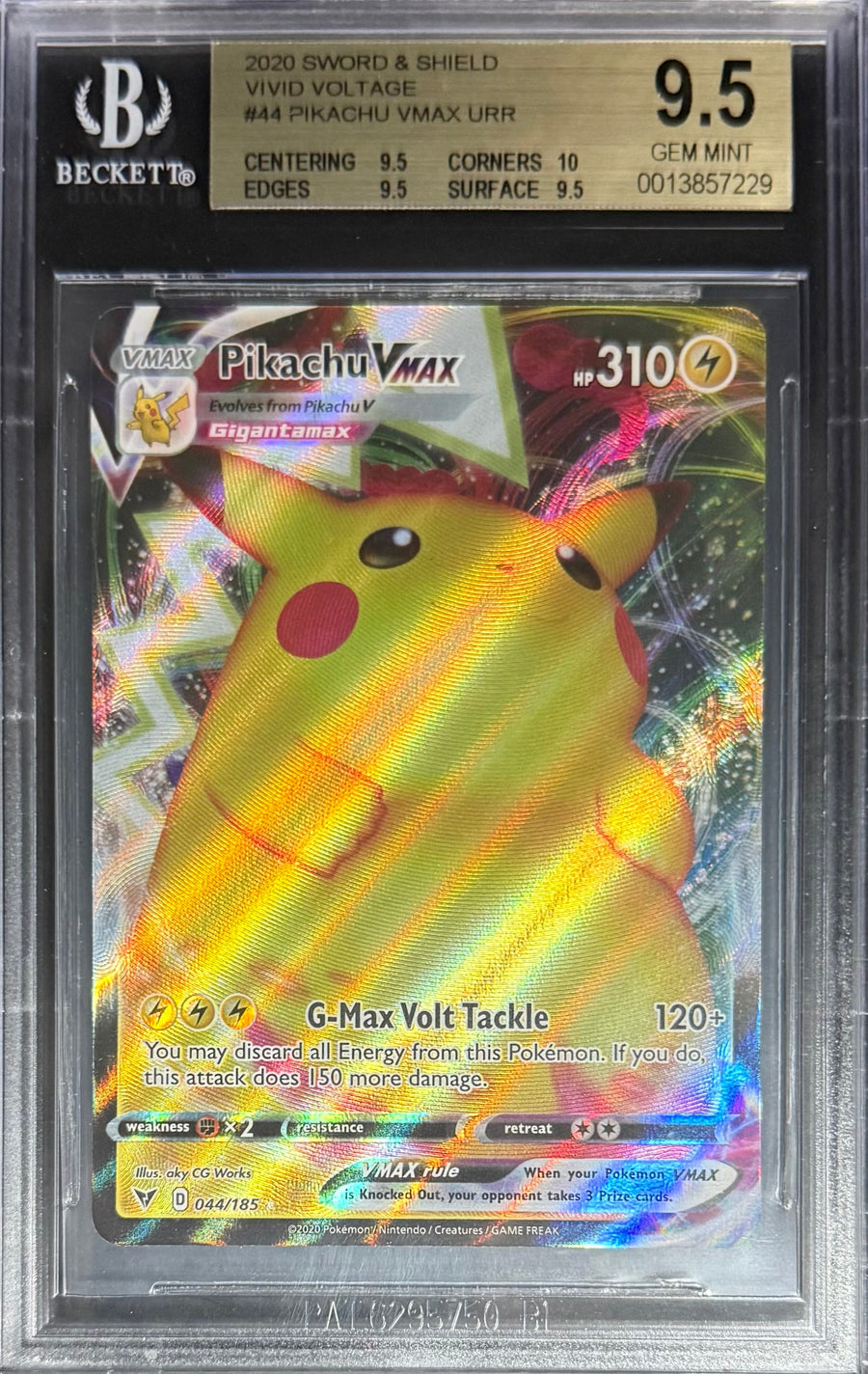 Pokemon Pikachu VMAX 44/185 Pokemon Sword & Shield Vivid Voltage 2020 Beckett BGS 9.5