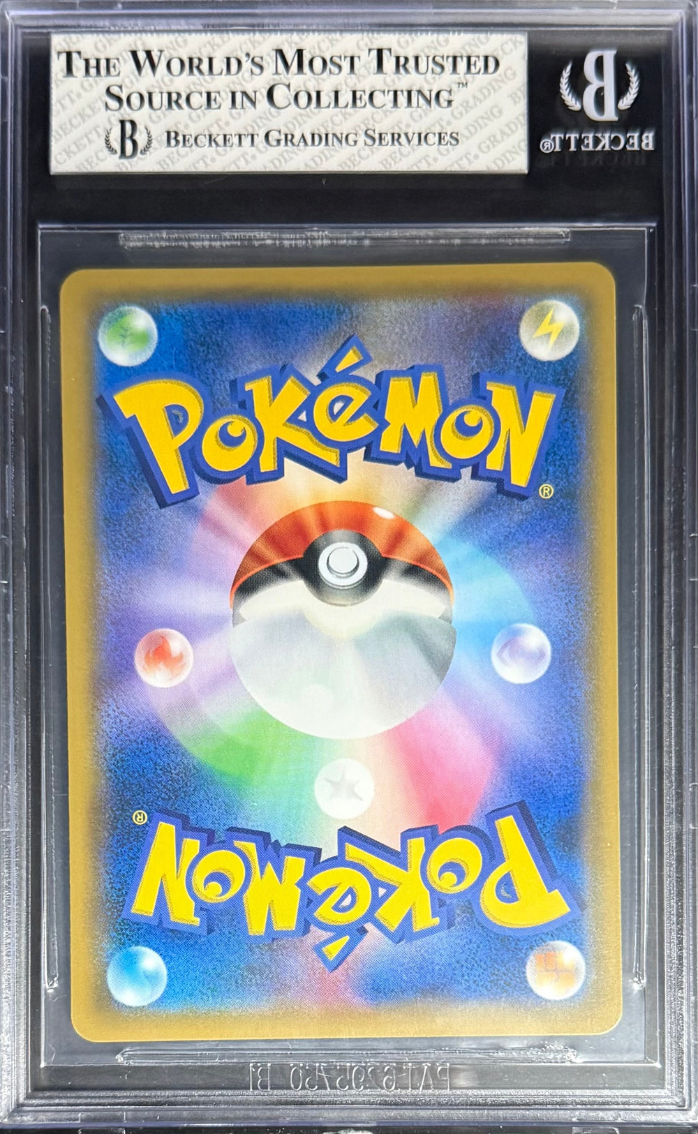 Pokemon Charizard 13/95 Pokemon Sun & Moon Tag Bolt 2018 Beckett BGS  8