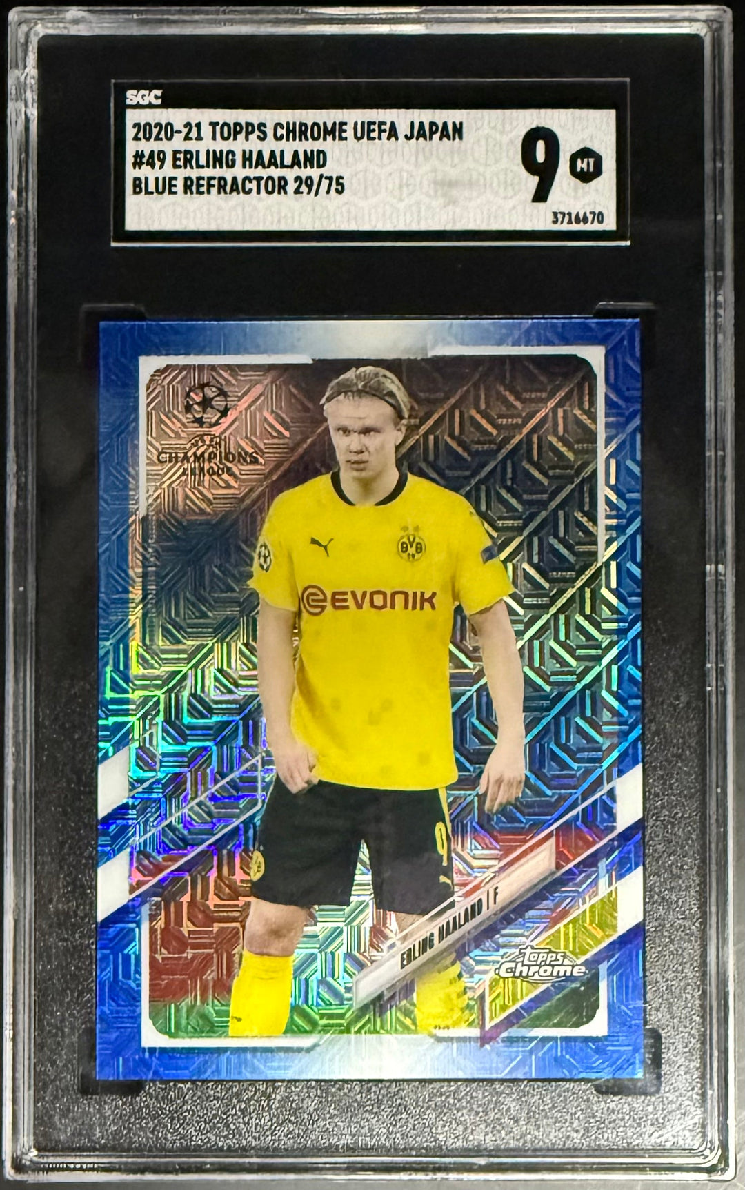 Topps Erling Haaland Blue Refractor /75 Chrome UEFA Japan 2020-21 SGC 9